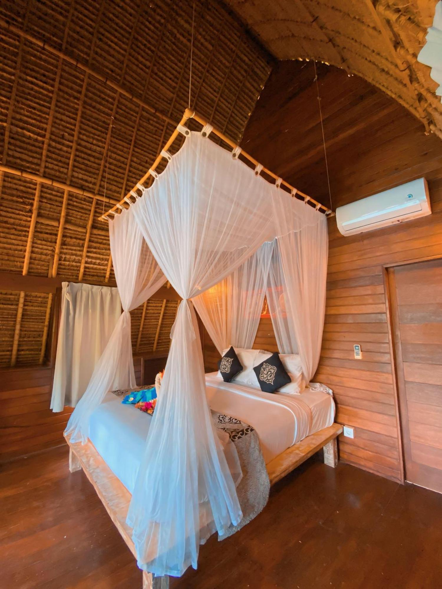 Harta Lembongan Villas Exteriör bild