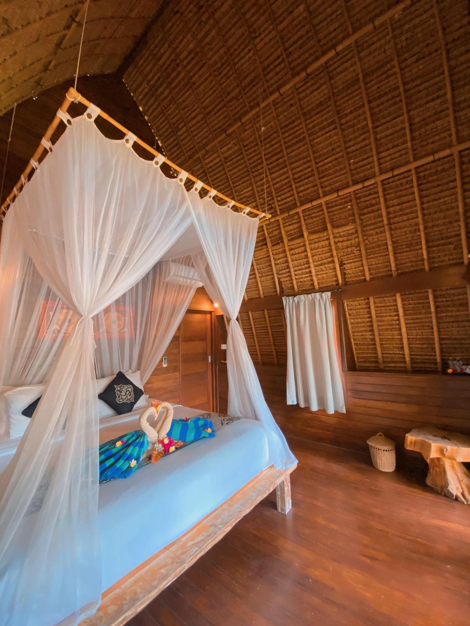 Harta Lembongan Villas Exteriör bild