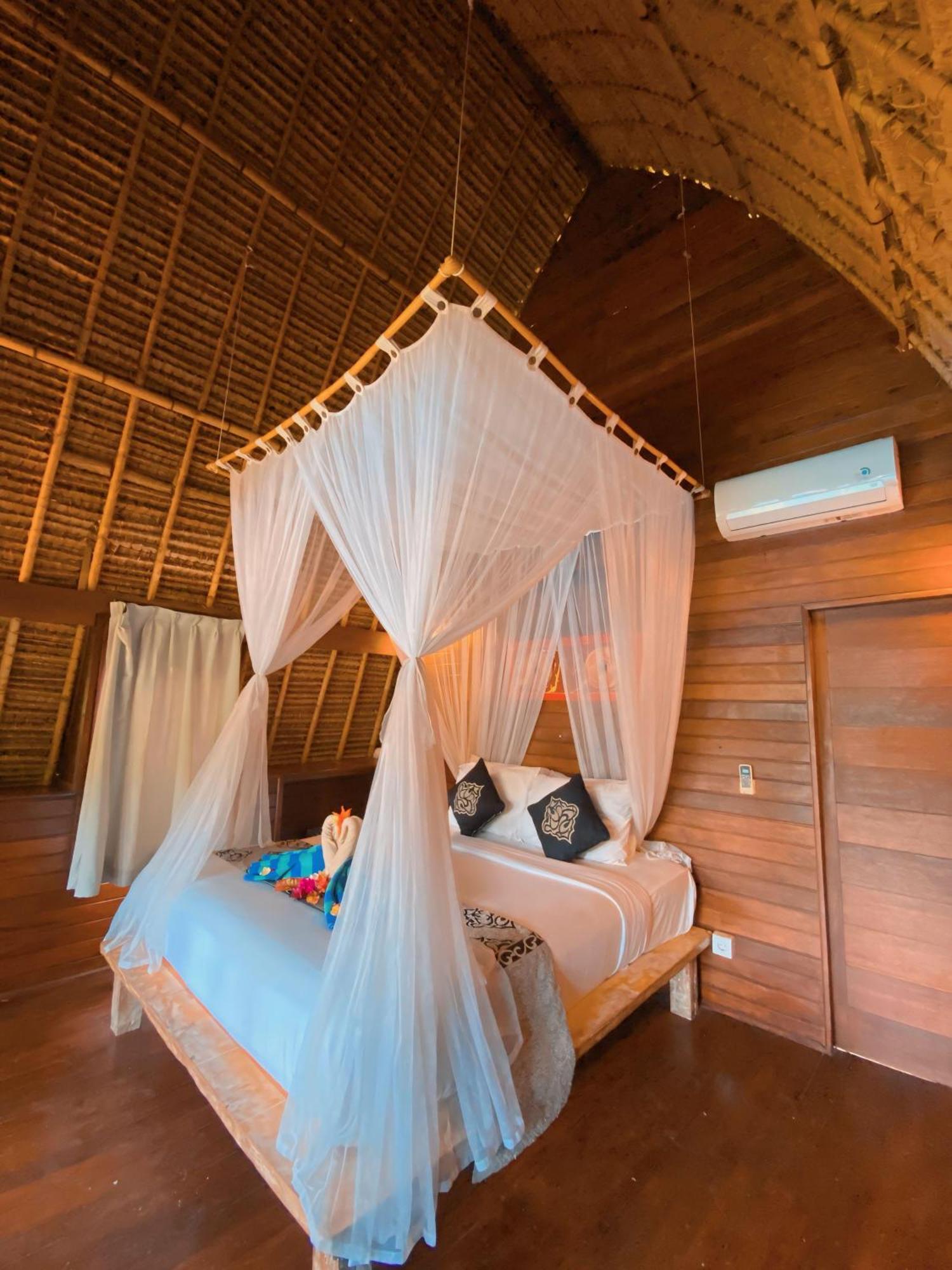 Harta Lembongan Villas Exteriör bild