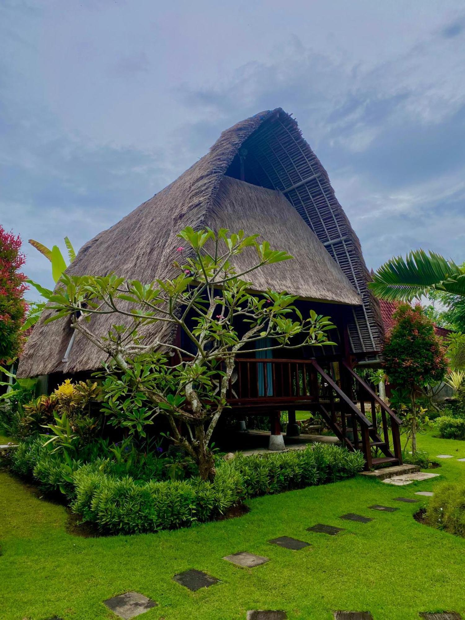 Harta Lembongan Villas Exteriör bild