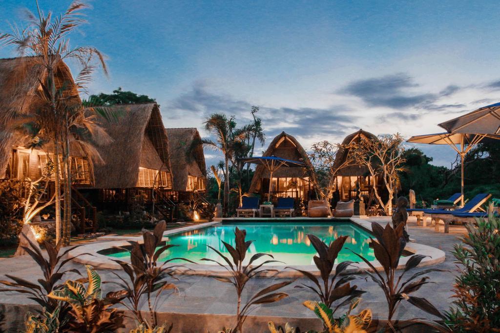 Harta Lembongan Villas Rum bild